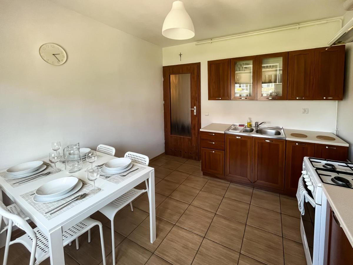 Uroczy Apartament Pod Skarpa 瓦多维采 外观 照片